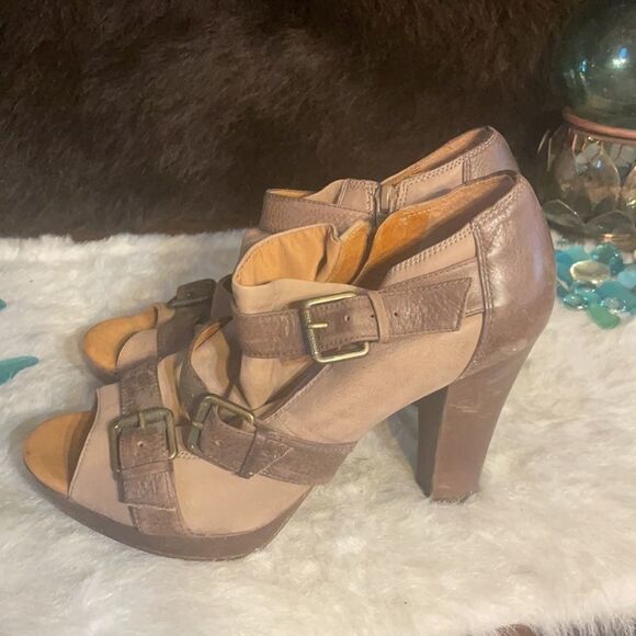 Naya 9M (4969) - Picture 6 of 12